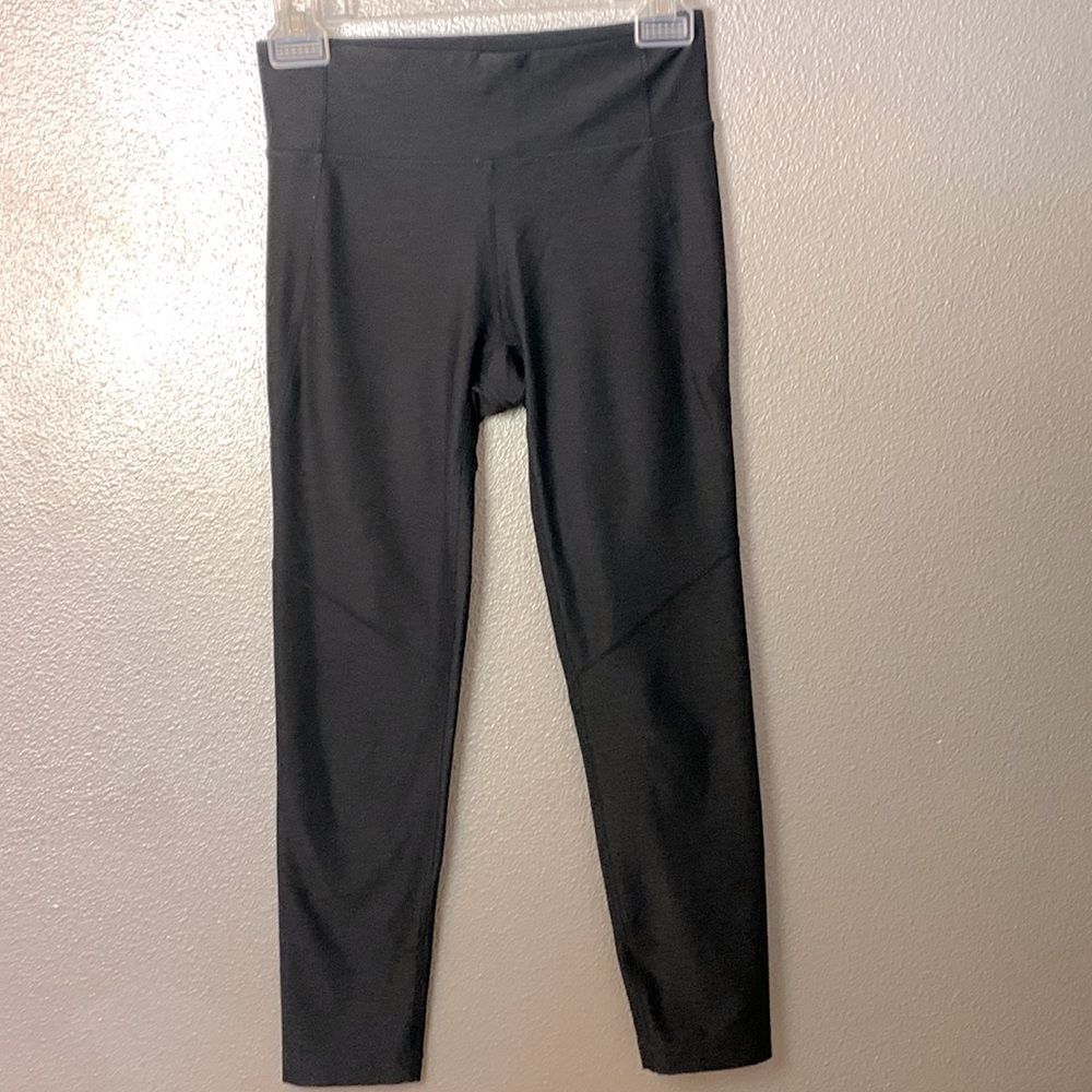 OUTDOOR VOICES warmup leggings dark gray size small